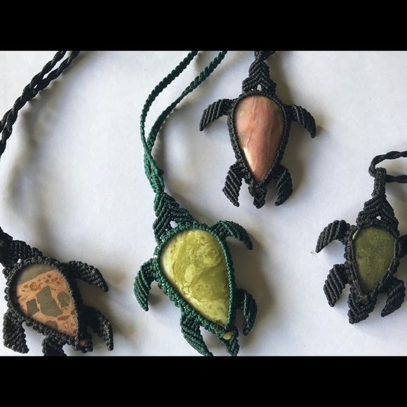 Macrame necklaces - Picture 1 of 1